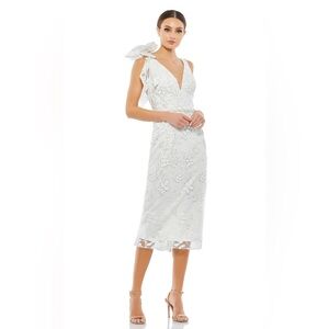NWT $398 MAC DUGGAL Ivory Floral Embellished V-neck Midi Dress with Shoulder Bow